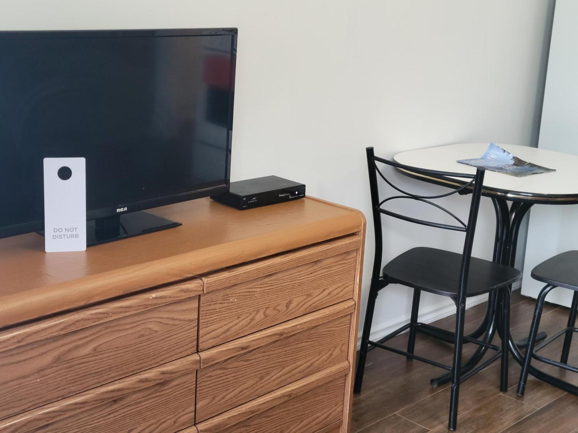 Elks Motel Keremeos Екстериор снимка